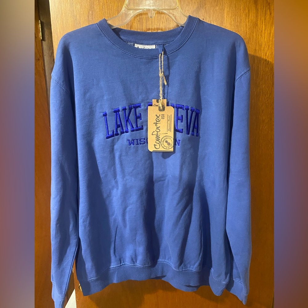NEVER WORN Gender Neutral Lake Geneva Blue Crewneck Sweater with tags